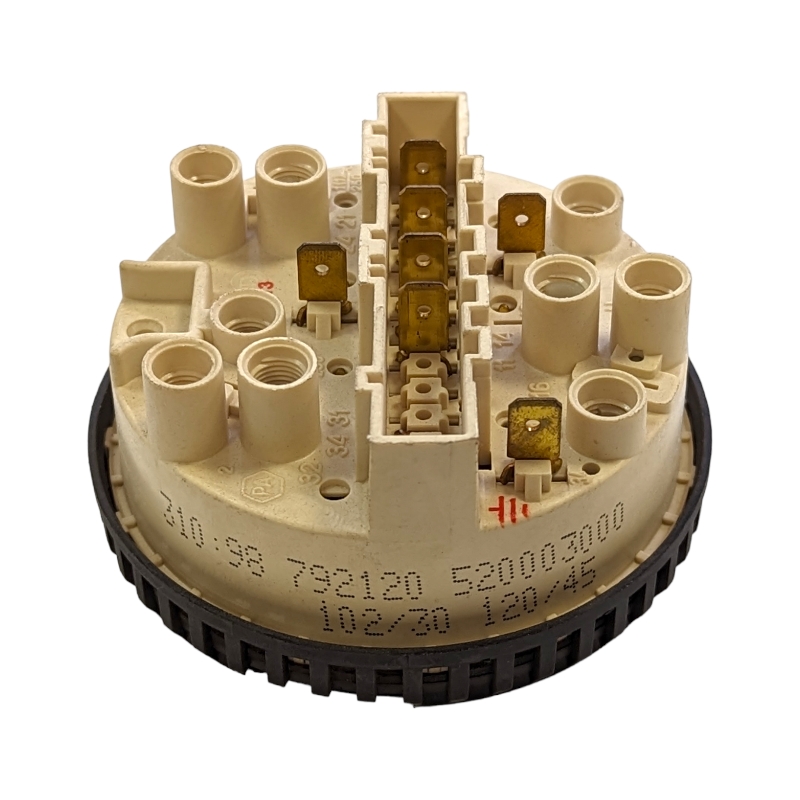 UNIVERSAL - изображение 2